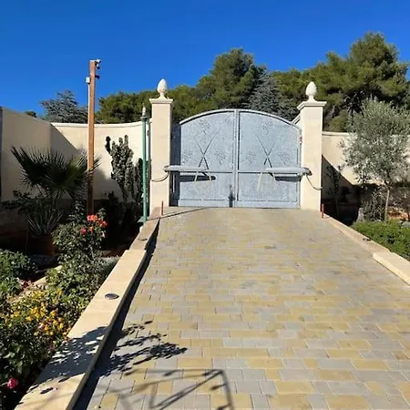 Collina, Mare * פראביטה